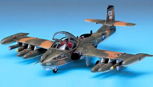 Academy Hobby Model Kits Scale Model : Airplane & Jet Kits (1/72 A-37B Dragon Fly)